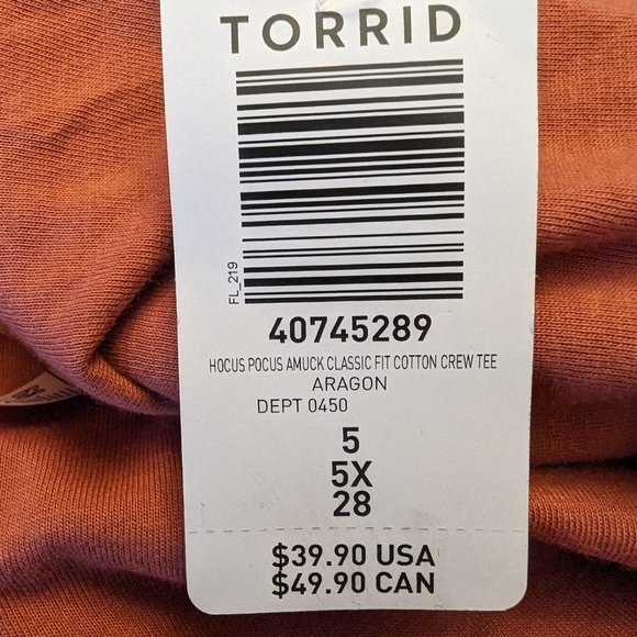 Torrid Disney Hocus Pocus Amuck Classic Fit Cotton Crew Neck Tee - Picture 8 of 8
